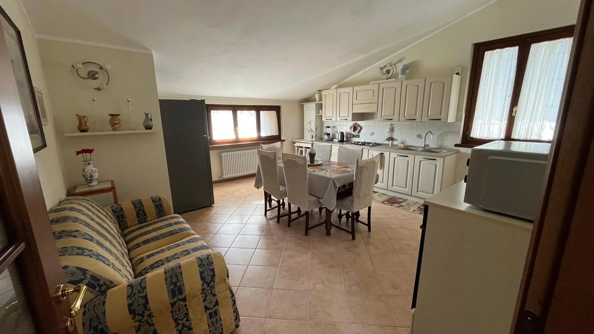 Apartment Appartamento La Fabiola Langhirano